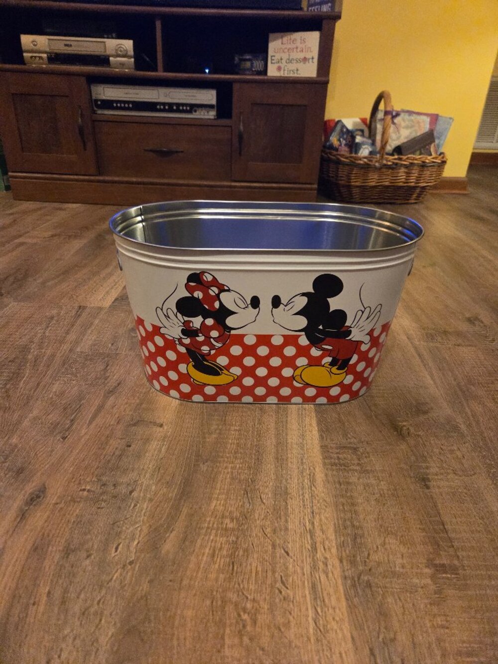 Disney Mickey & Minnie Mouse Metal Tin Tub Oval-Shaped.